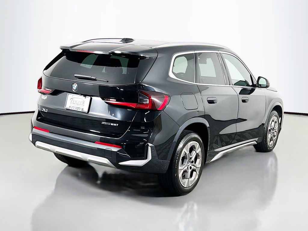 Used 2025 BMW X1 xDrive28i image 5