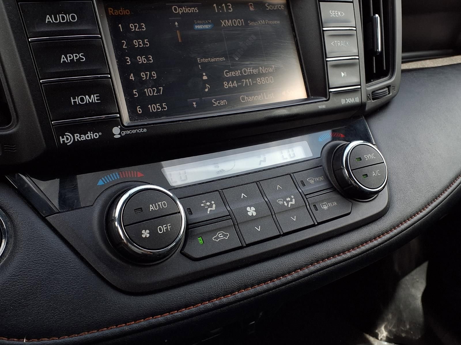 Used 2016 Toyota RAV4 SE image 9