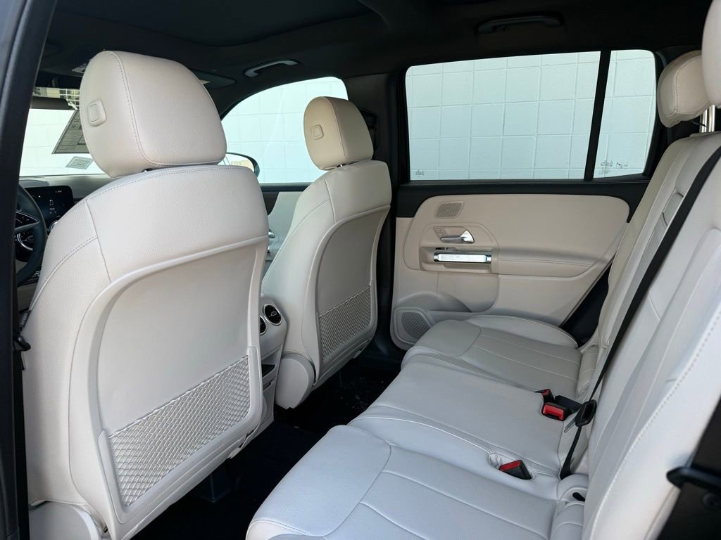 New 2026 Mercedes-Benz GLB 250 4MATIC image 31
