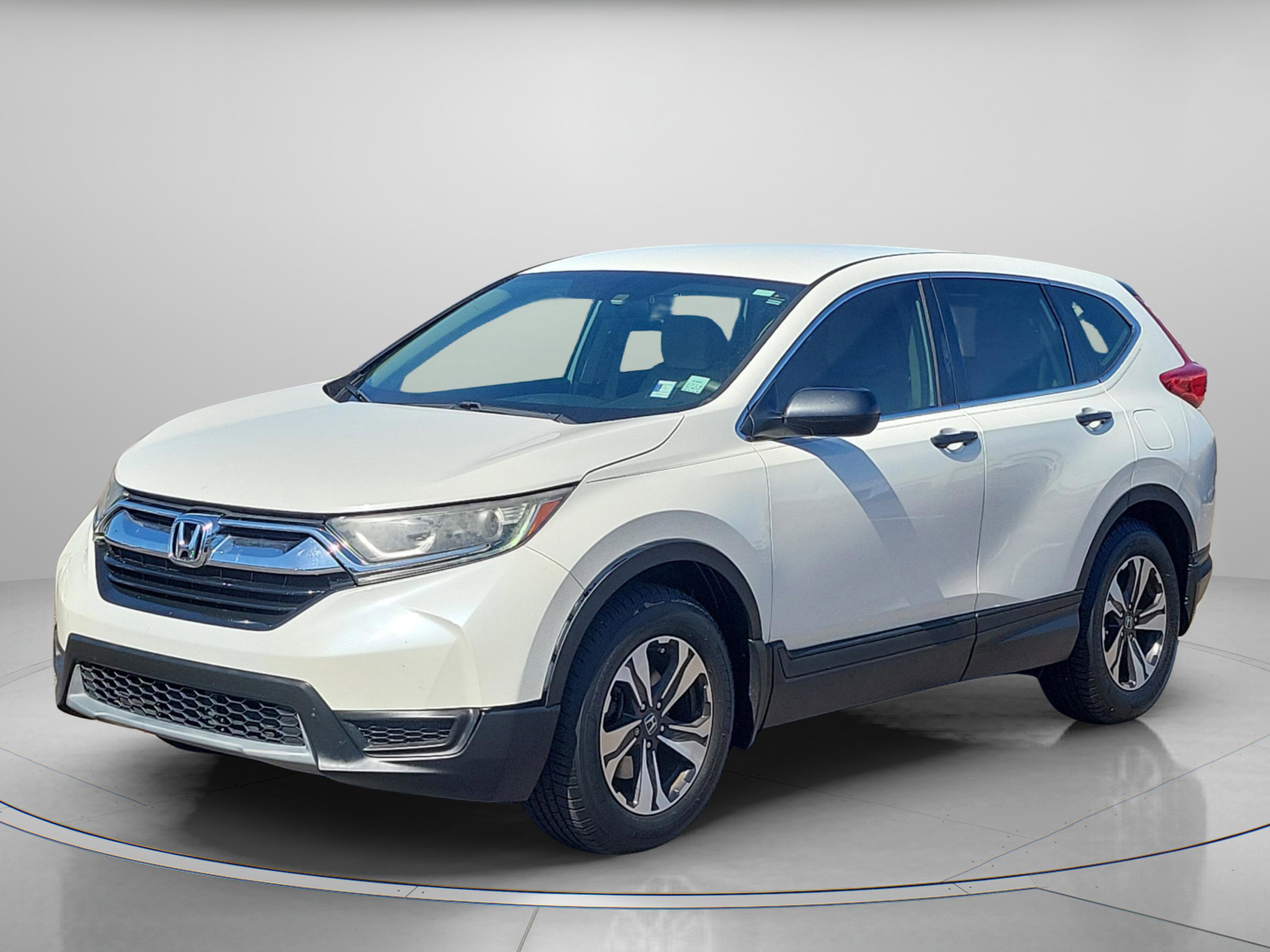 Used 2017 Honda CR-V LX image 2