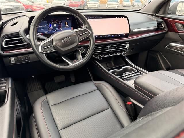 Used 2025 Chevrolet Traverse Z71 w/ Driver Confidence Package image 7