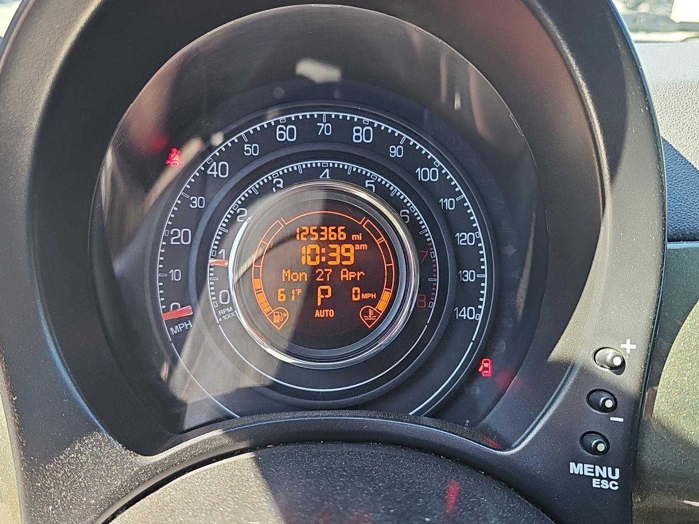 Used 2012 FIAT 500 Sport w/ Safety & Sound Pkg FWD image 9