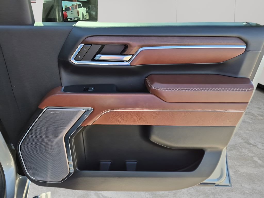 Used 2024 GMC Sierra 3500 Denali Ultimate image 15