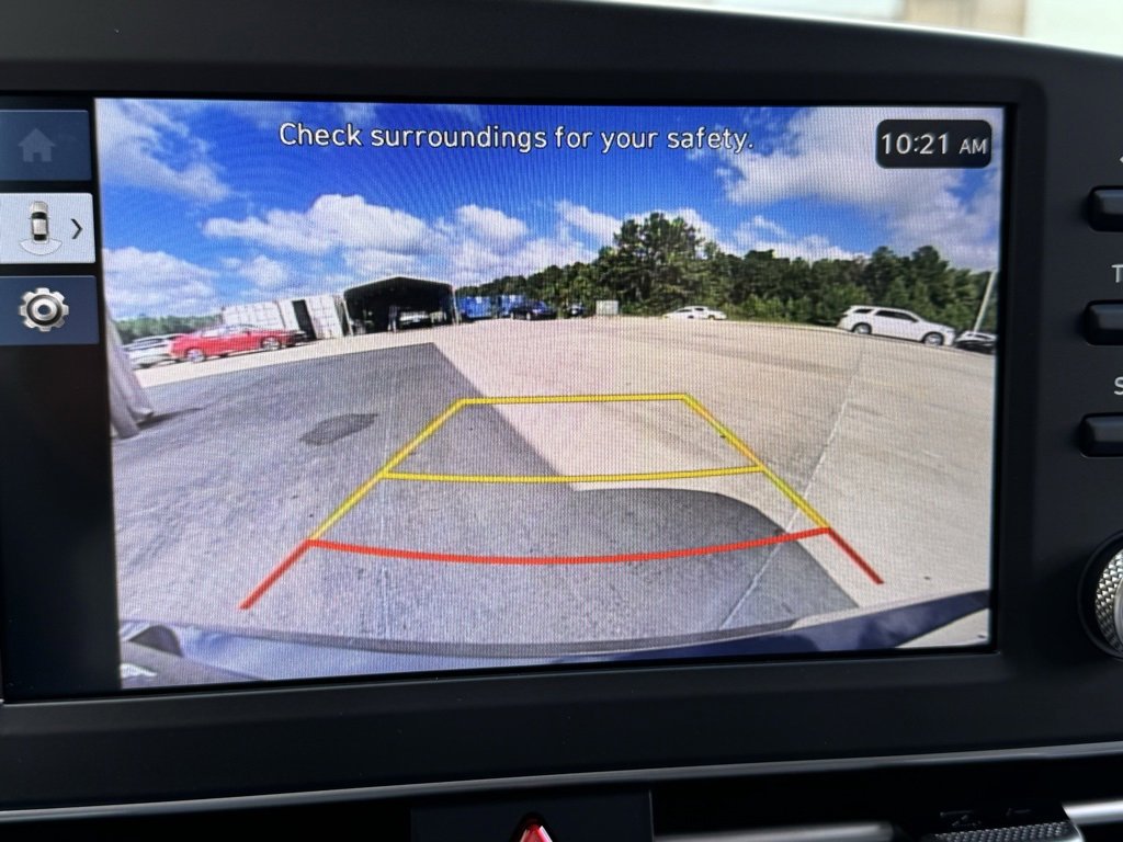 New 2025 Hyundai Elantra Sport image 3