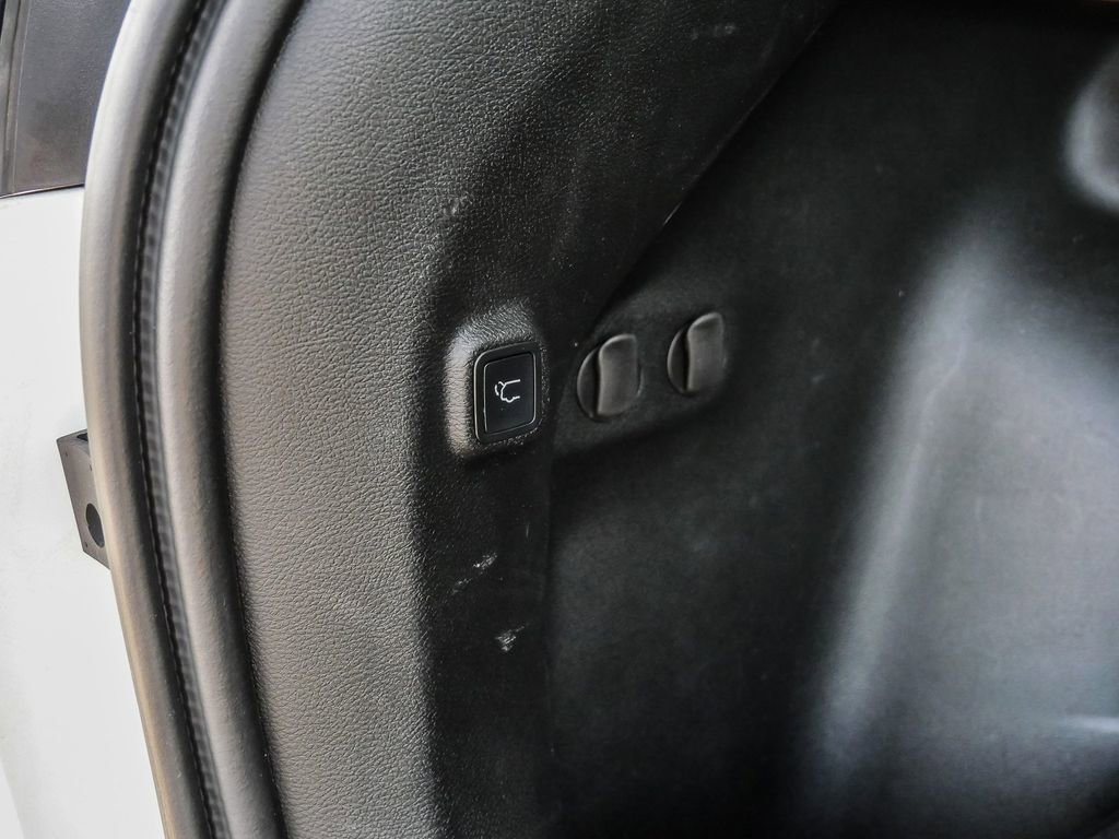 Used 2020 Jeep Cherokee Limited FWD image 11