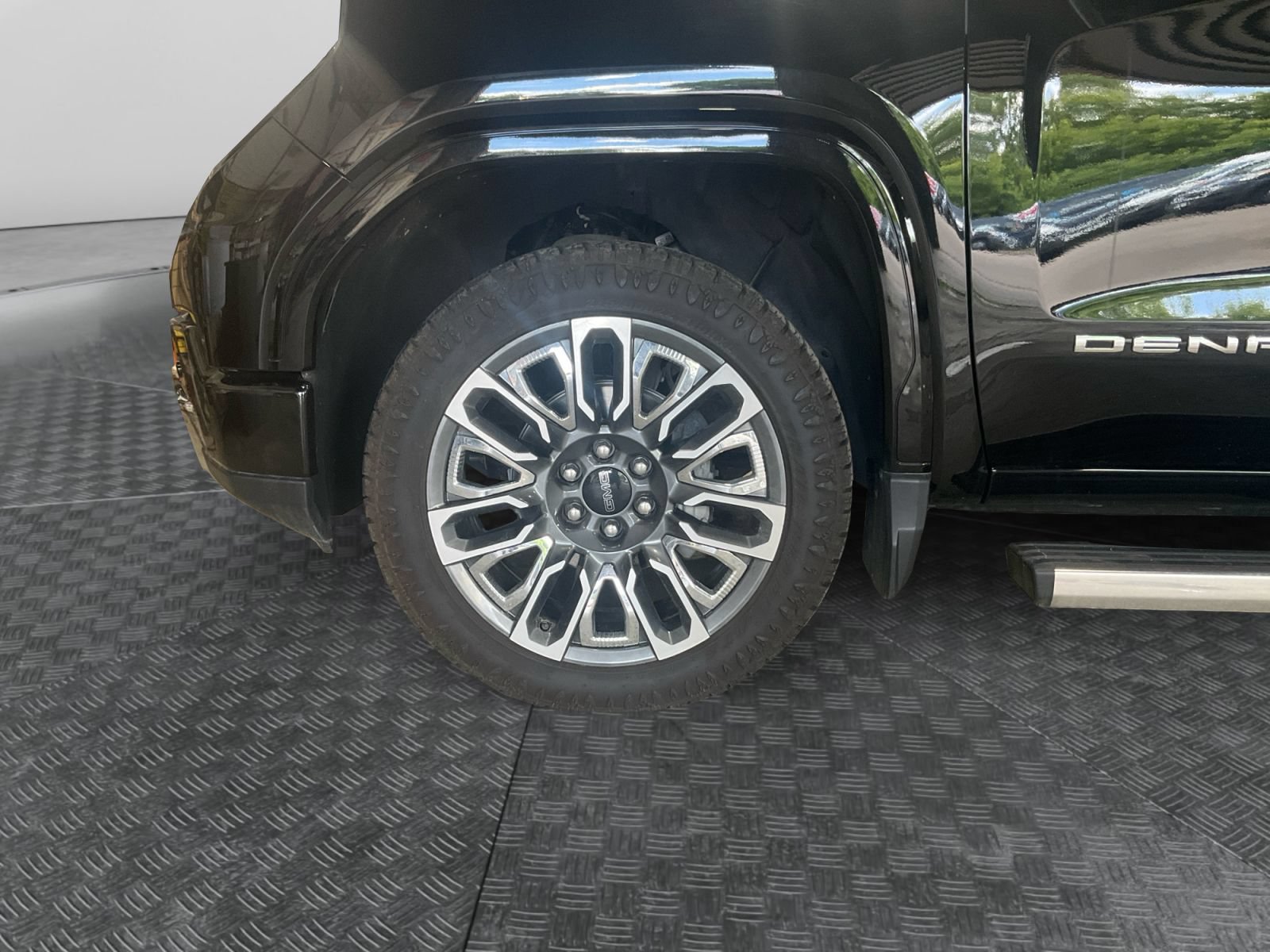 Used 2024 GMC Sierra 1500 Denali Ultimate AWD/4WD image 14