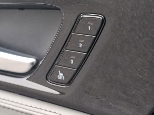 Certified 2026 Acura MDX w/ Advance Package AWD/4WD image 33