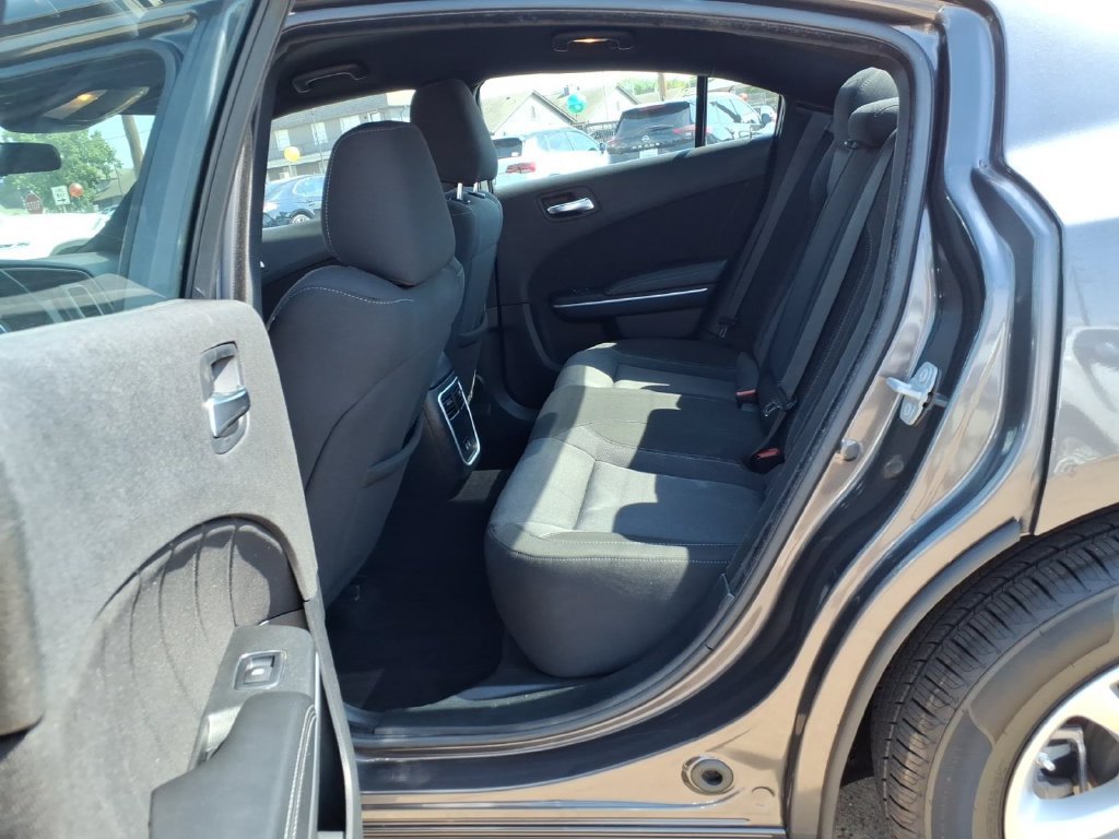 Used 2022 Dodge Charger SXT RWD image 21
