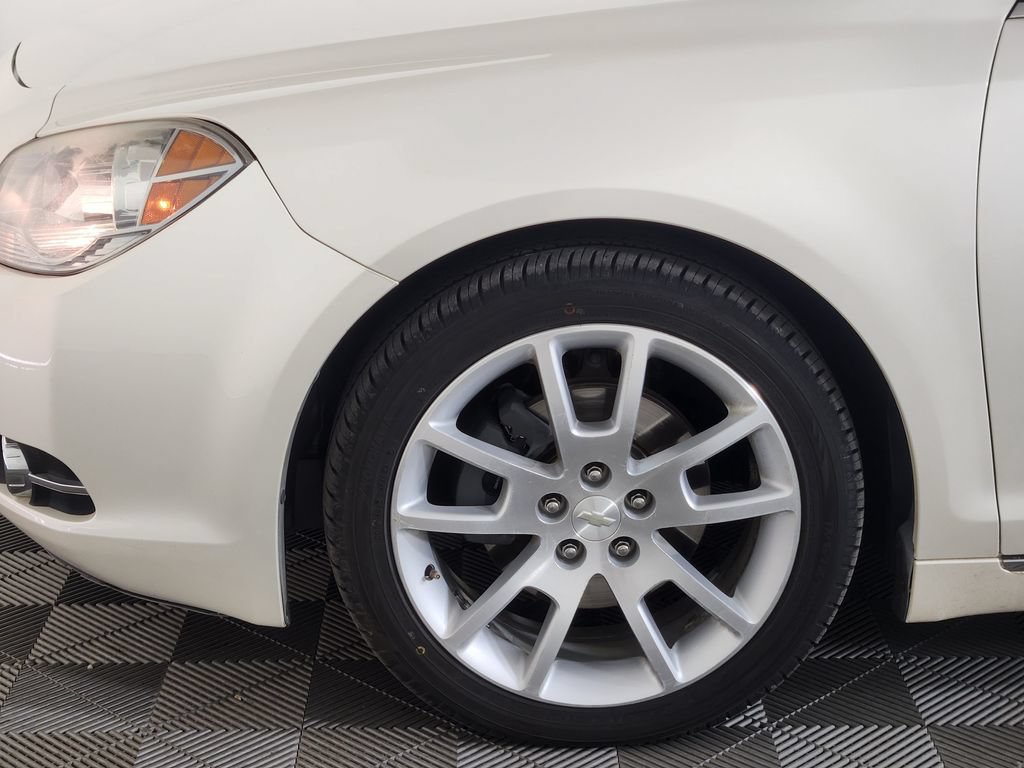 Used 2012 Chevrolet Malibu LTZ FWD image 9