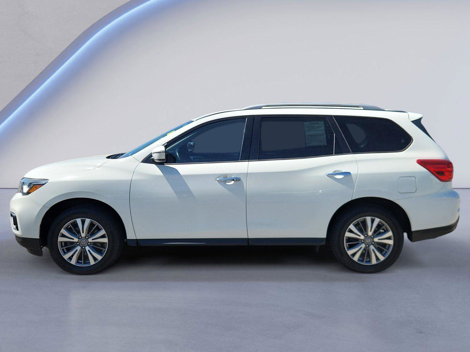 Used 2019 Nissan Pathfinder SV AWD/4WD image 6