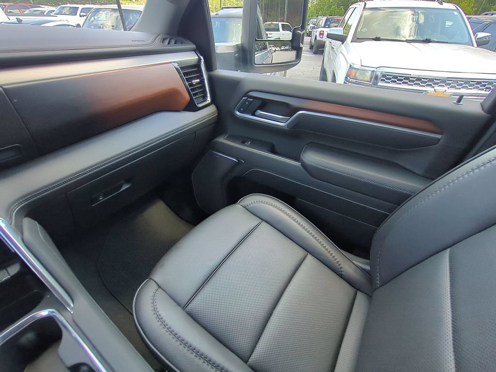 Used 2026 GMC Sierra 2500 Denali w/ Technology Package AWD/4WD image 21