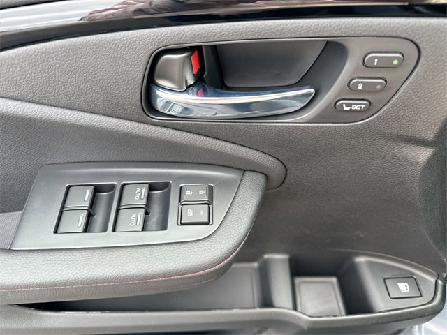 New 2026 Honda Ridgeline Black Edition image 15