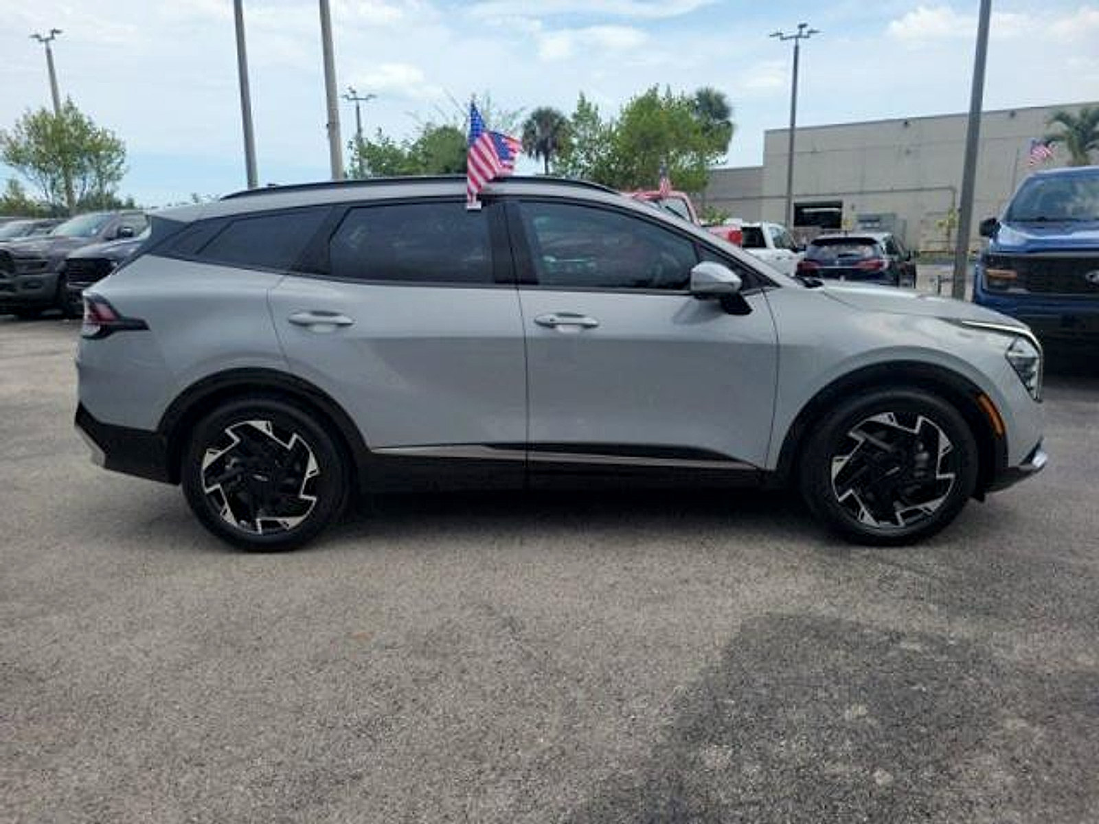 Used 2024 Kia Sportage SX FWD image 8