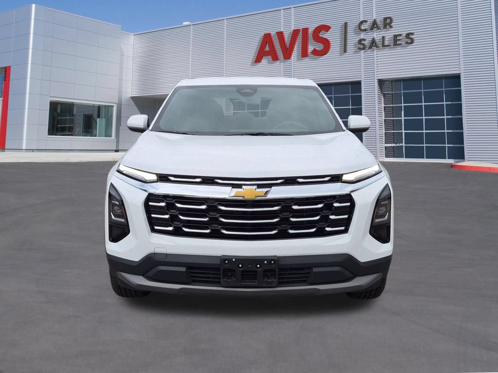 Used 2025 Chevrolet Equinox LT AWD/4WD image 2
