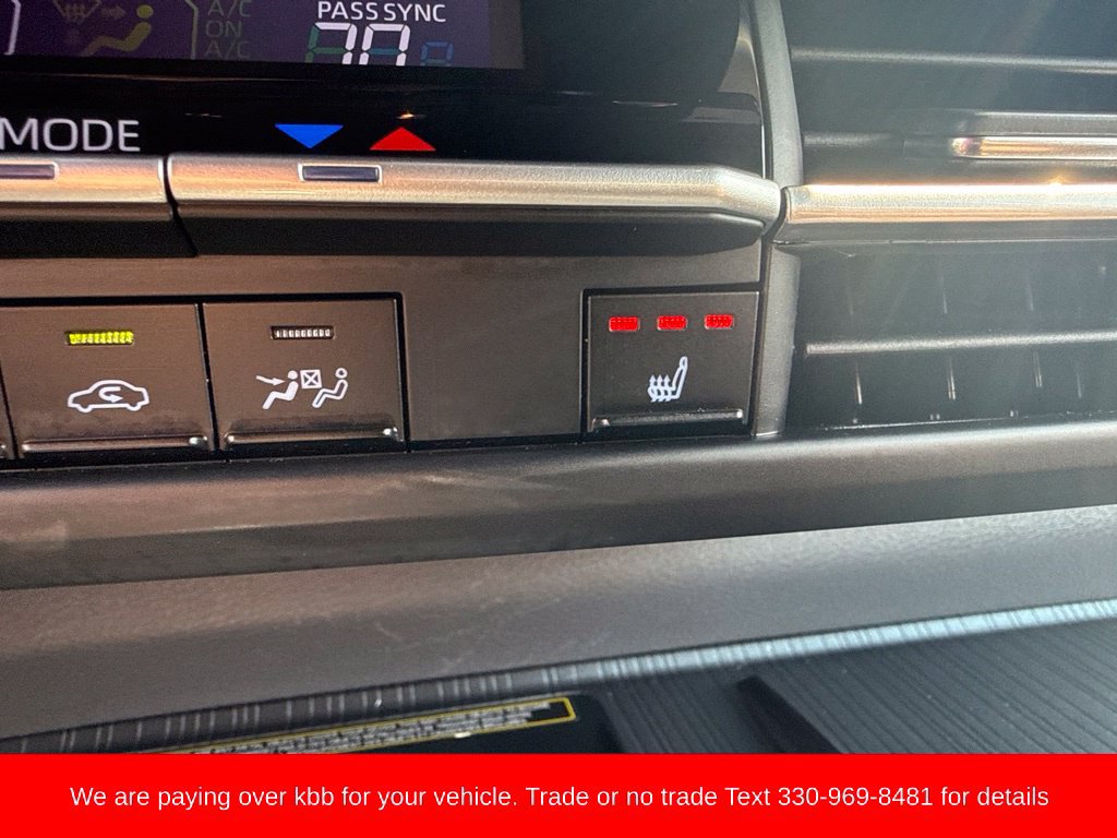 Used 2023 Toyota Sienna XSE w/ XSE Plus Package AWD/4WD image 18