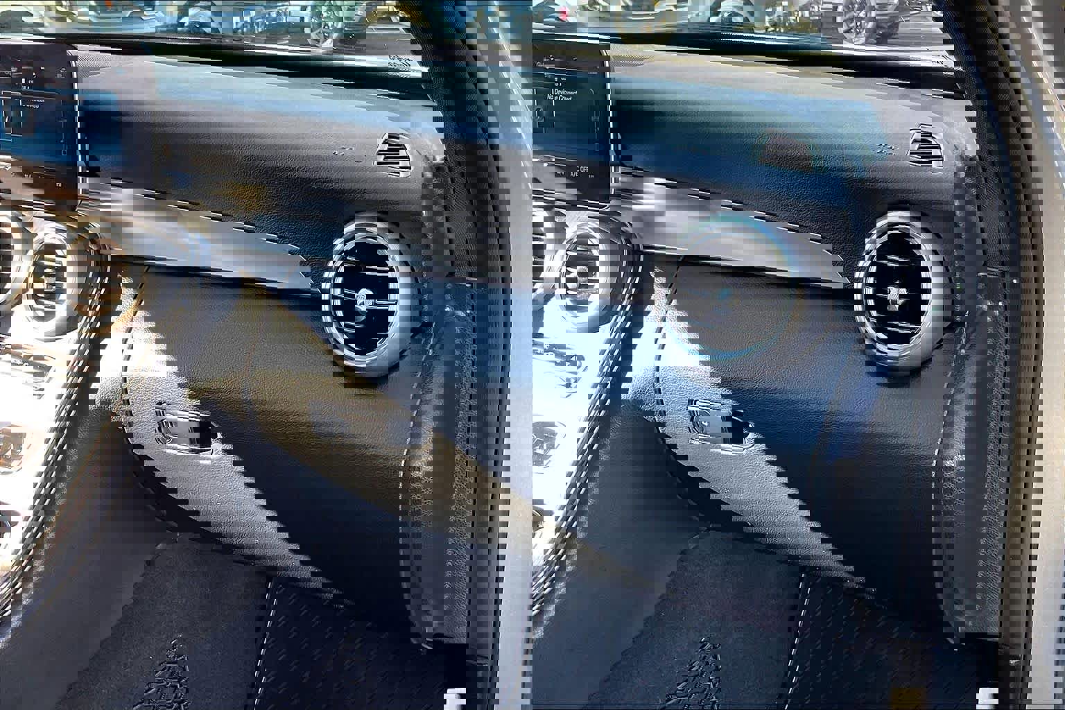 Used 2019 Mercedes-Benz C 300 Sedan image 18