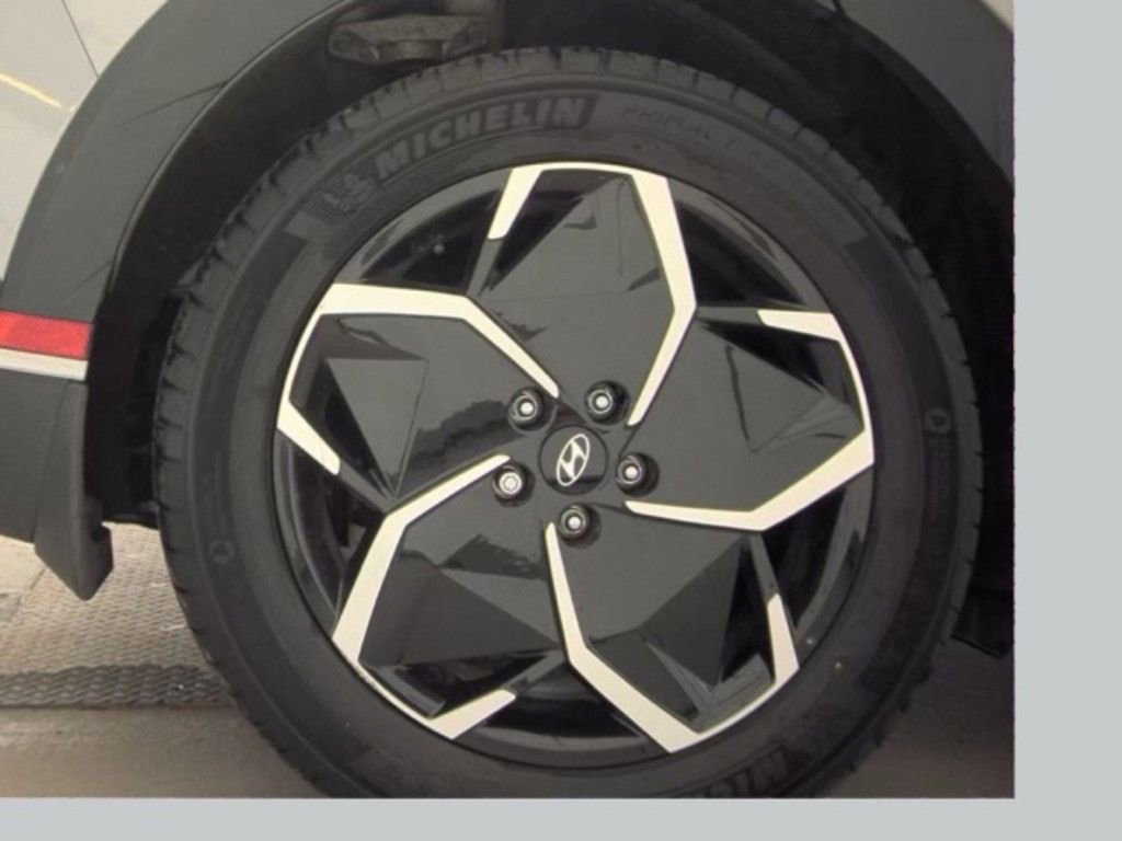 Used 2024 Hyundai Ioniq 5 SEL RWD image 20
