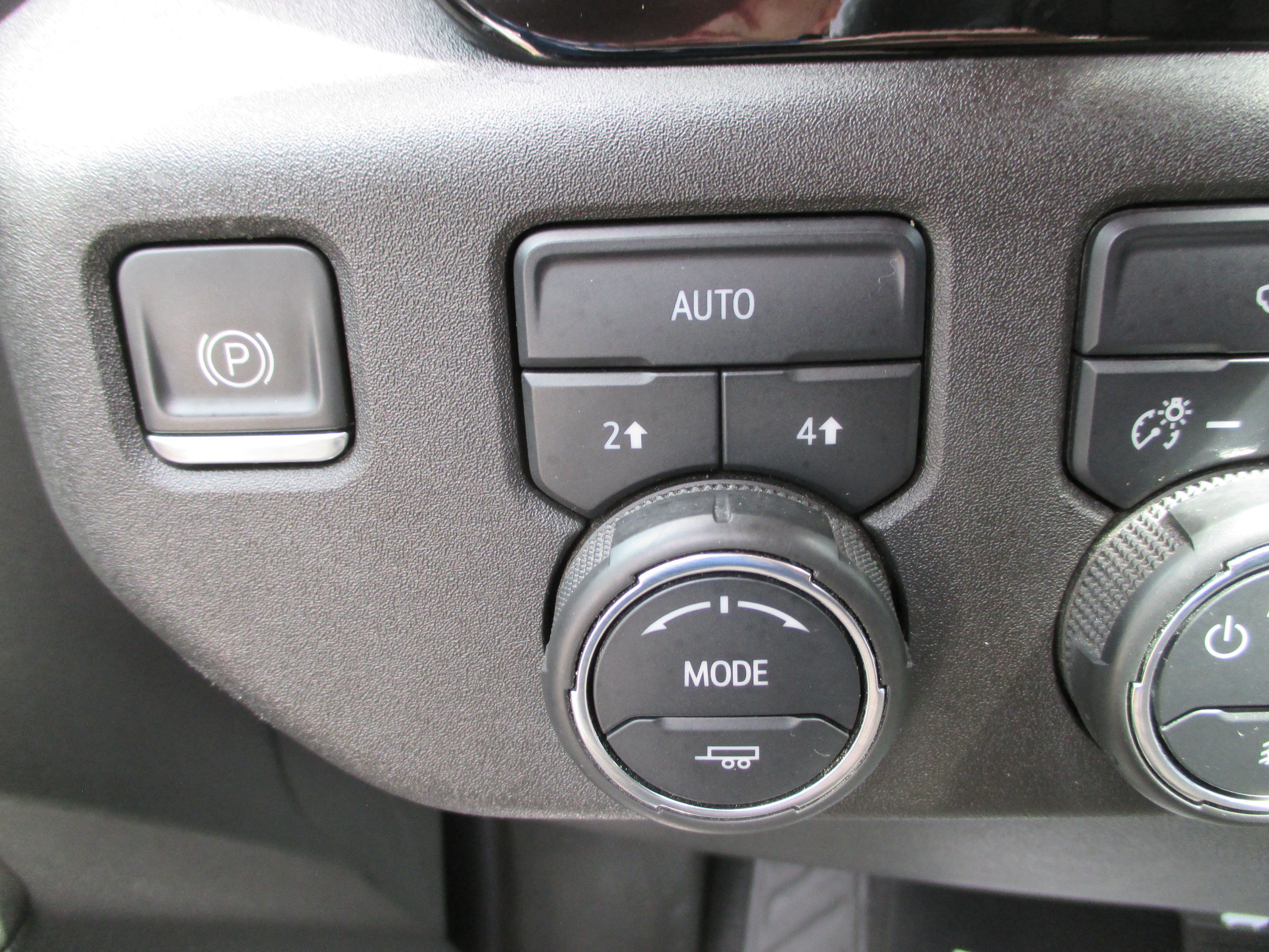 Used 2023 Chevrolet Silverado 1500 RST w/ Protection Package AWD/4WD image 14
