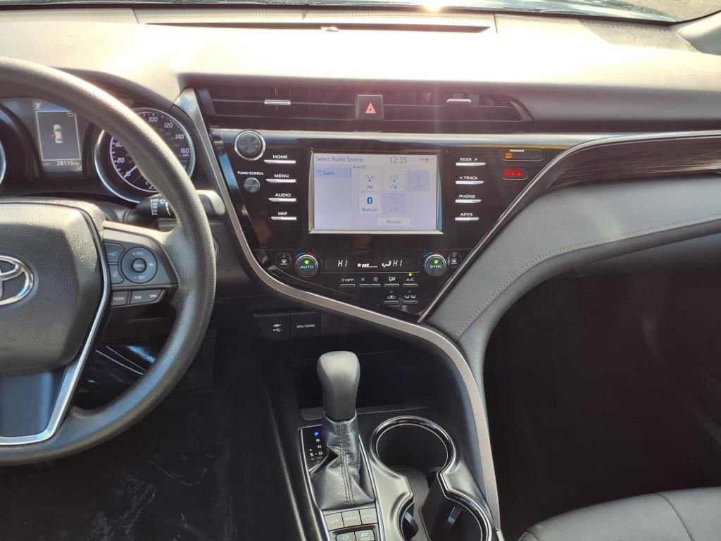 Used 2019 Toyota Camry LE image 14