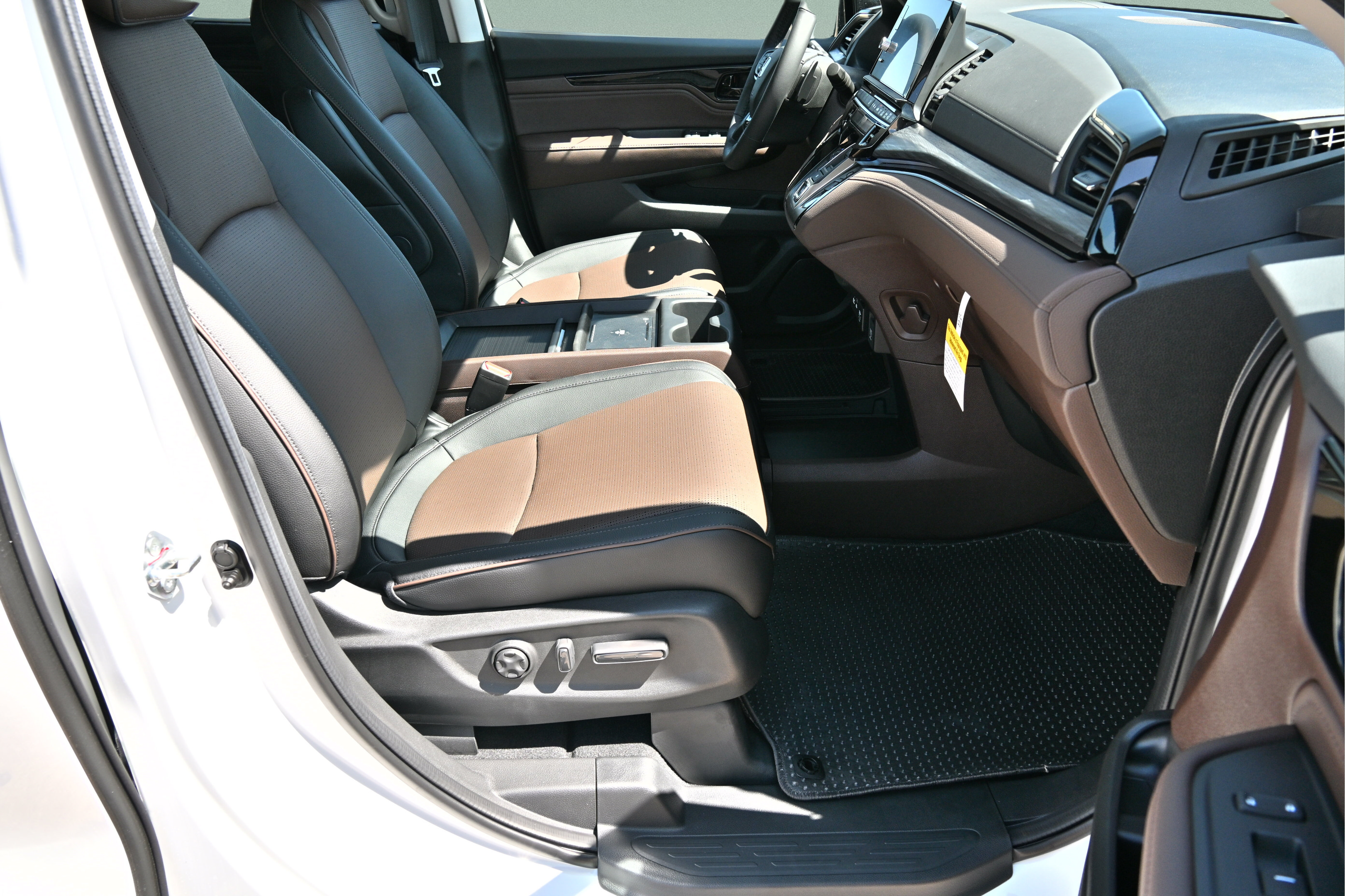 New 2026 Honda Odyssey Elite image 16