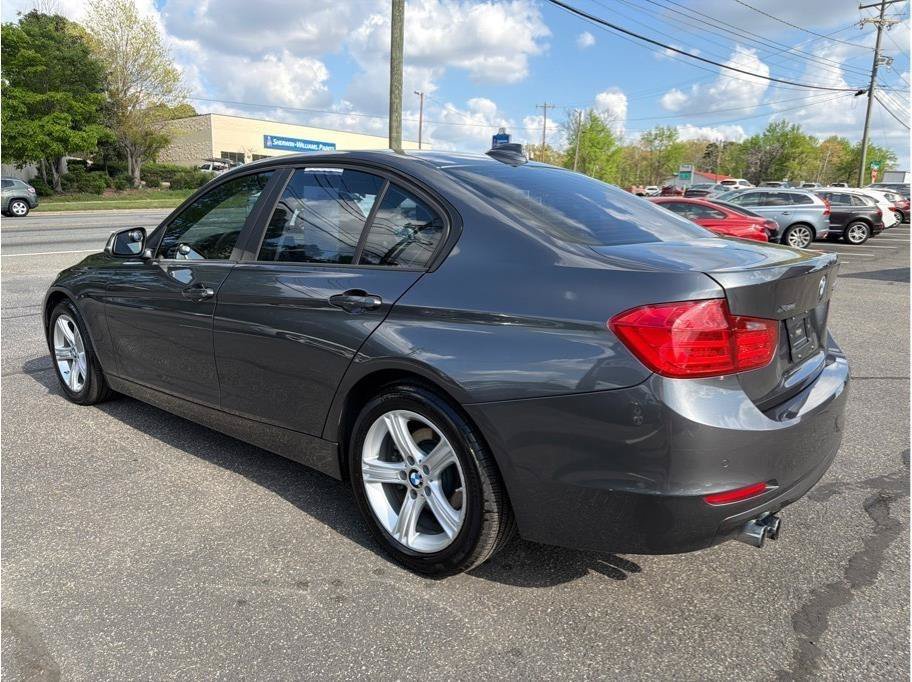 Used 2015 BMW 328i xDrive Sedan AWD/4WD image 4