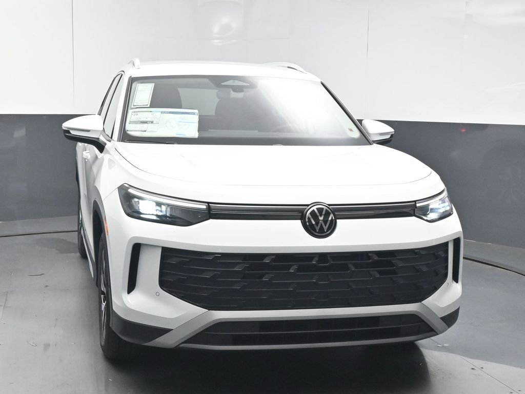 New 2026 Volkswagen Tiguan S FWD image 3