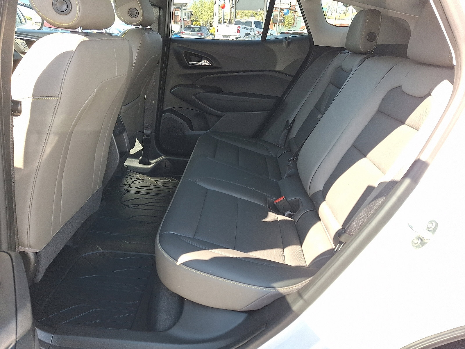 Used 2024 Chevrolet Trax ACTIV w/ Driver Confidence Package FWD image 11