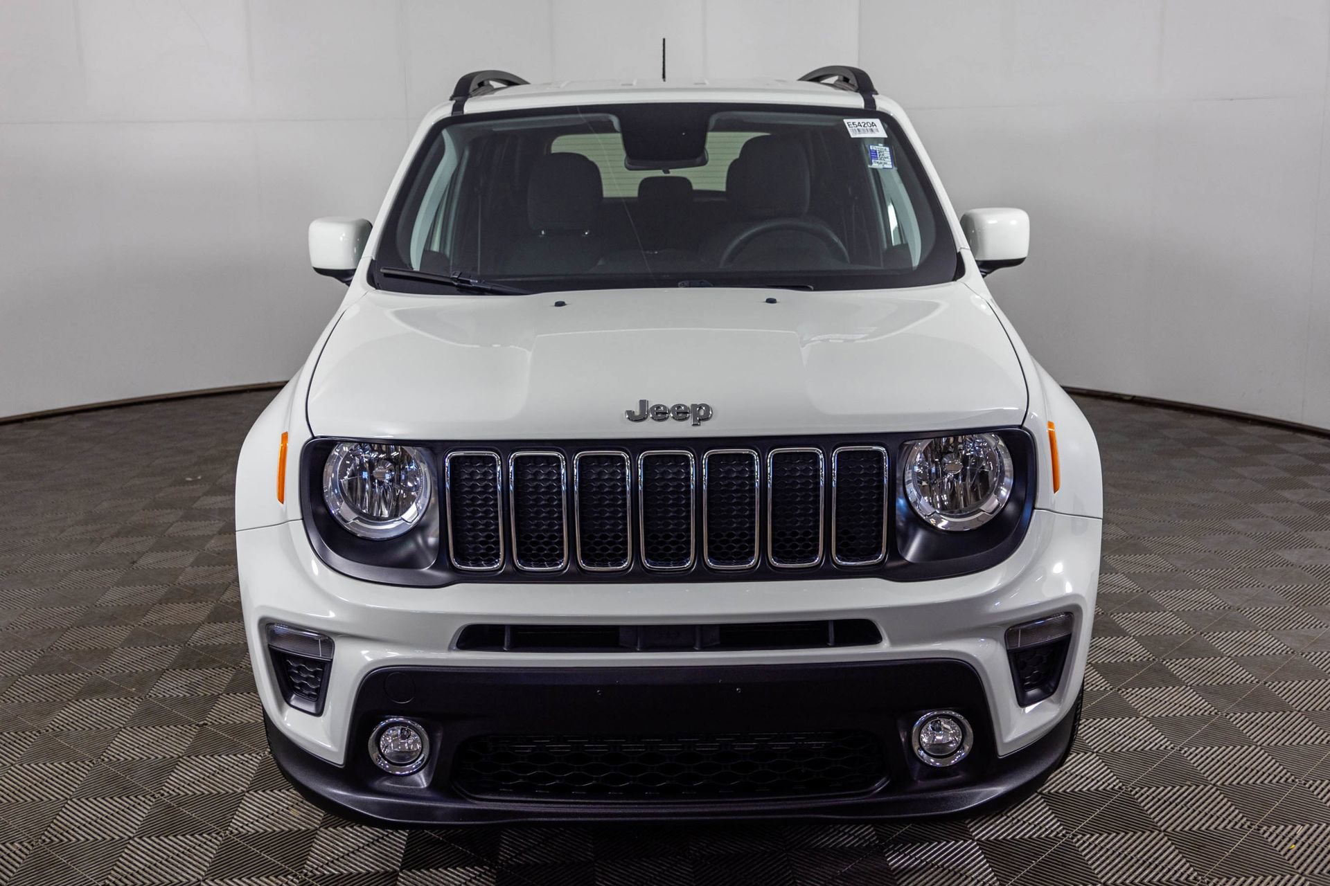 Used 2019 Jeep Renegade Latitude FWD image 7