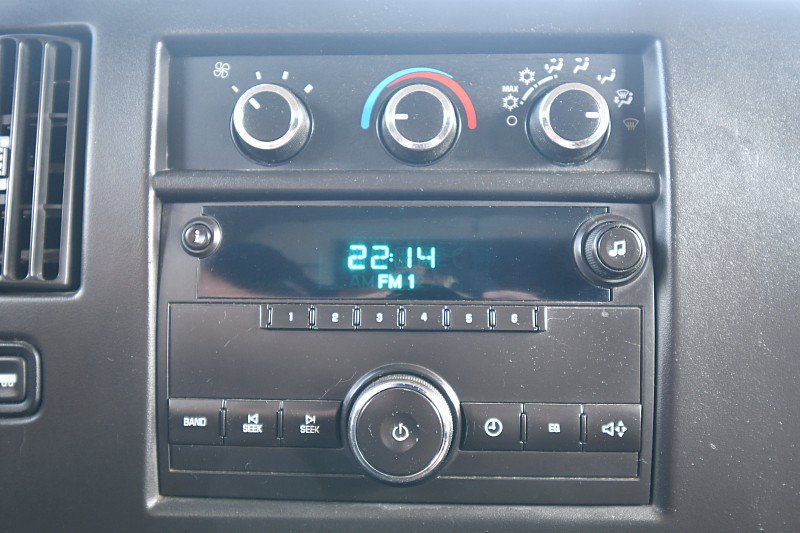 Used 2013 Chevrolet Express 3500 RWD image 15