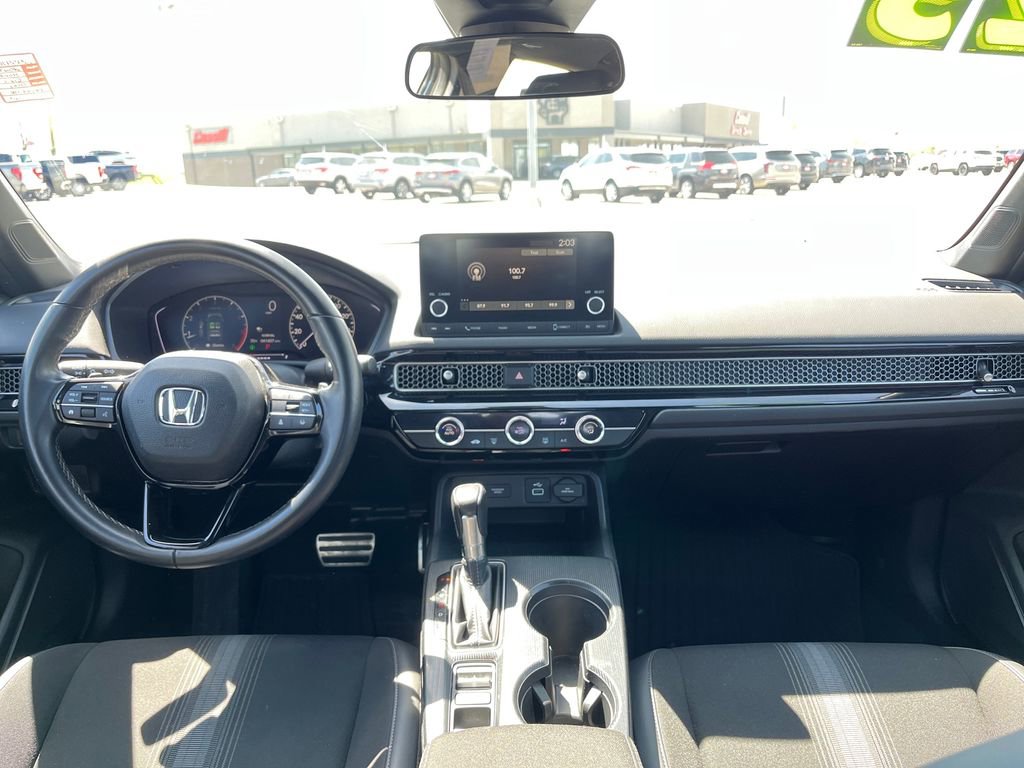Used 2023 Honda Civic Sport image 18