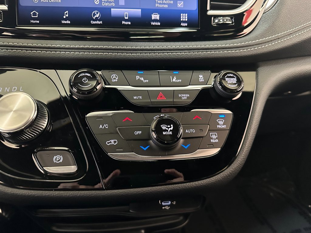 New 2026 Chrysler Pacifica Select w/ S Appearance Package image 29