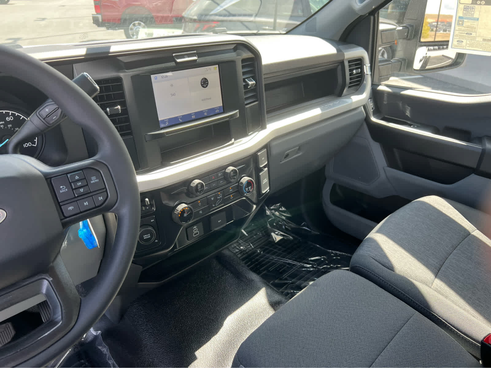 New 2026 Ford F550 4x4 Regular Cab Super Duty w/ XL Chrome Package image 30