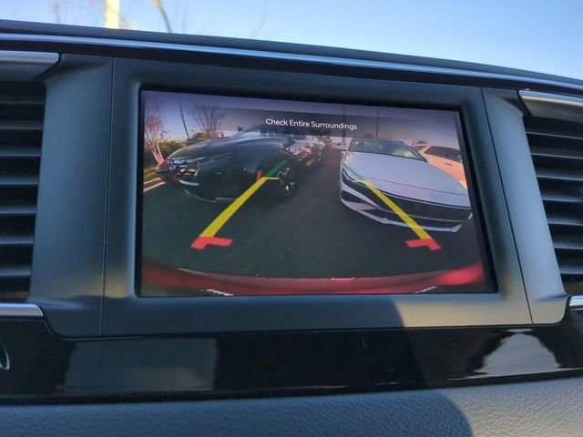 Used 2023 Chrysler Voyager LX image 19