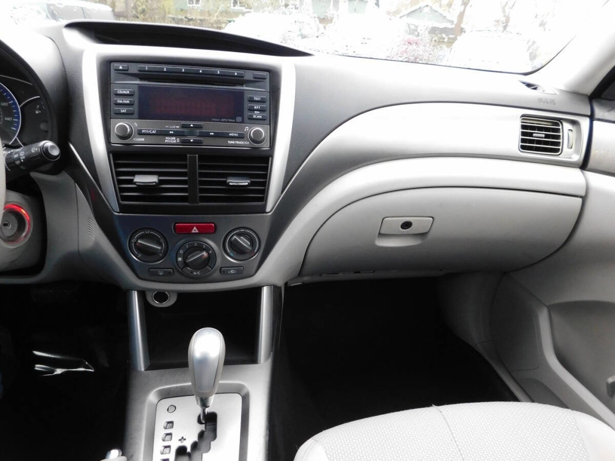 Used 2011 Subaru Forester 2.5X w/ Alloy Wheel Value Pkg image 7