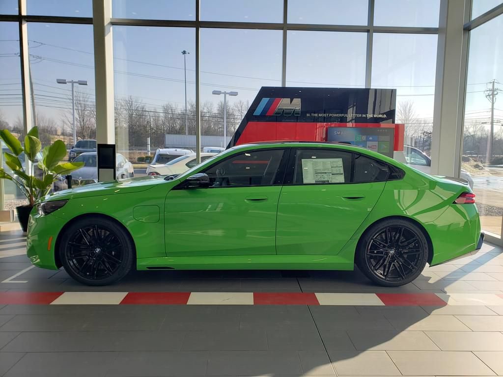 New 2026 BMW M5 w/ Carbon Package AWD/4WD image 3