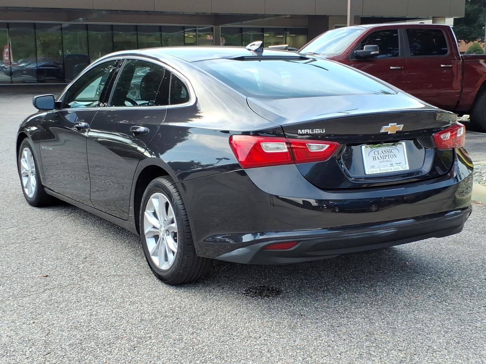 Used 2023 Chevrolet Malibu LT FWD image 10
