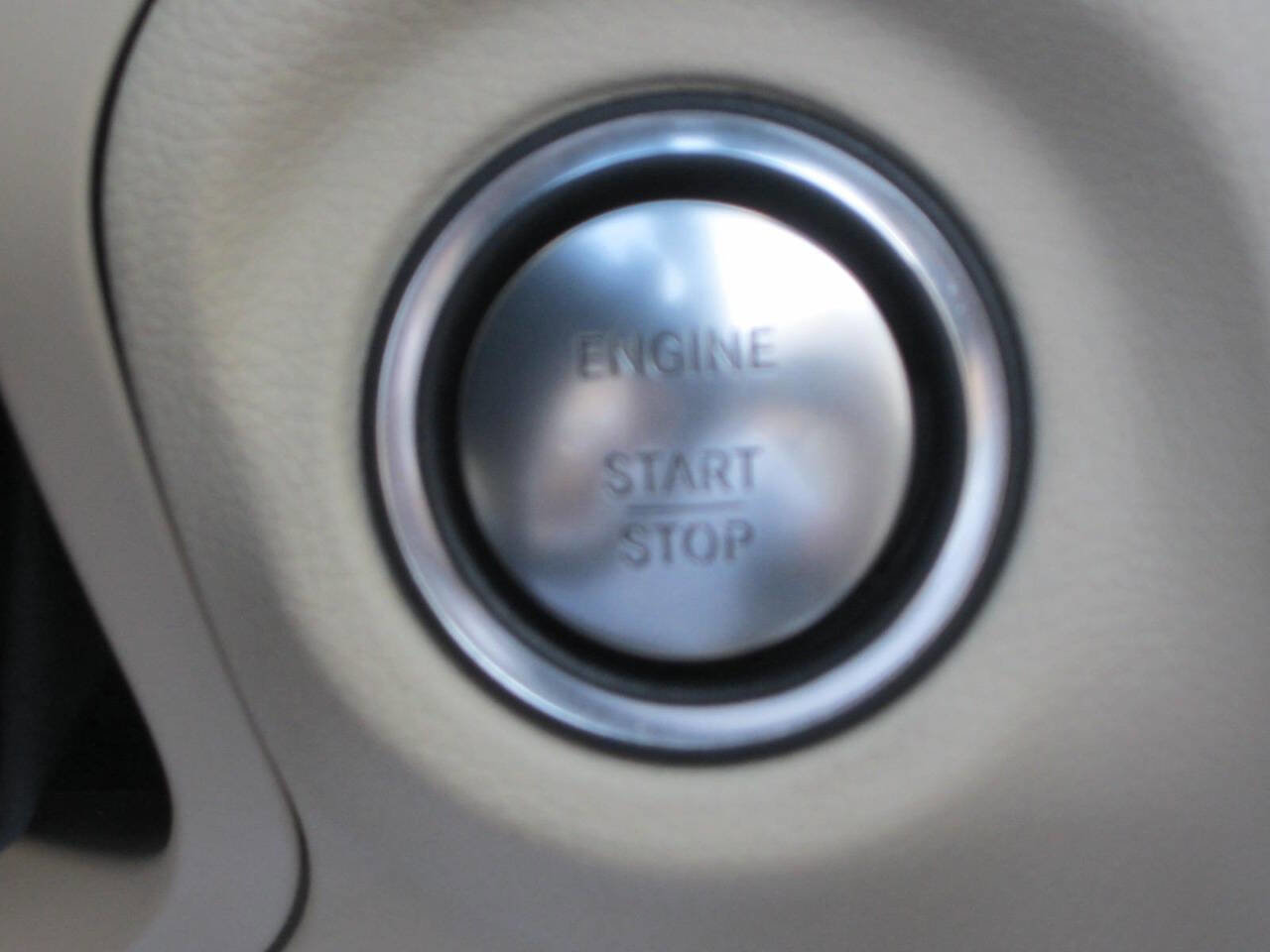 Used 2014 Mercedes-Benz SLK 250 image 35