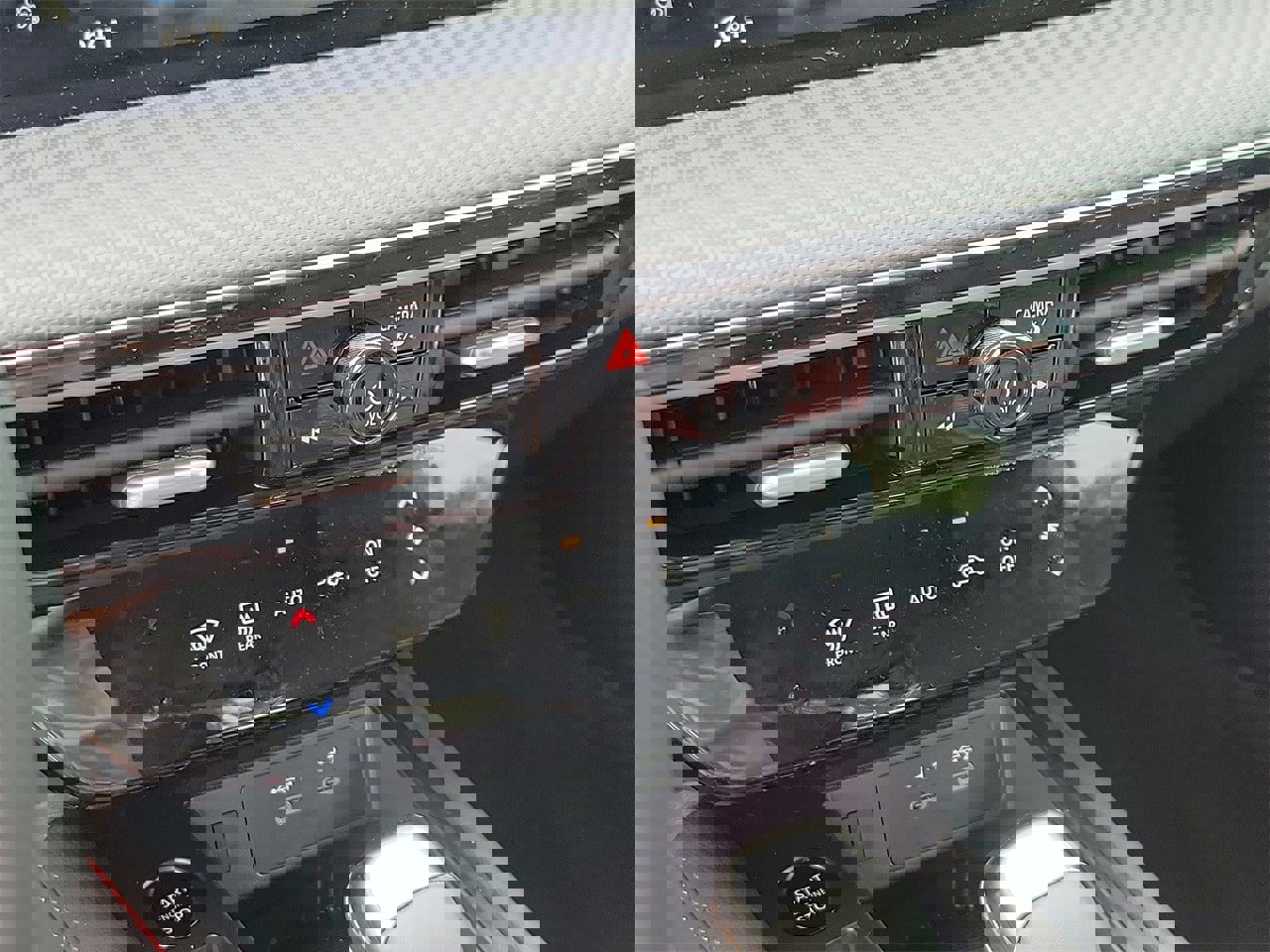 Used 2025 Nissan Kicks SR image 26