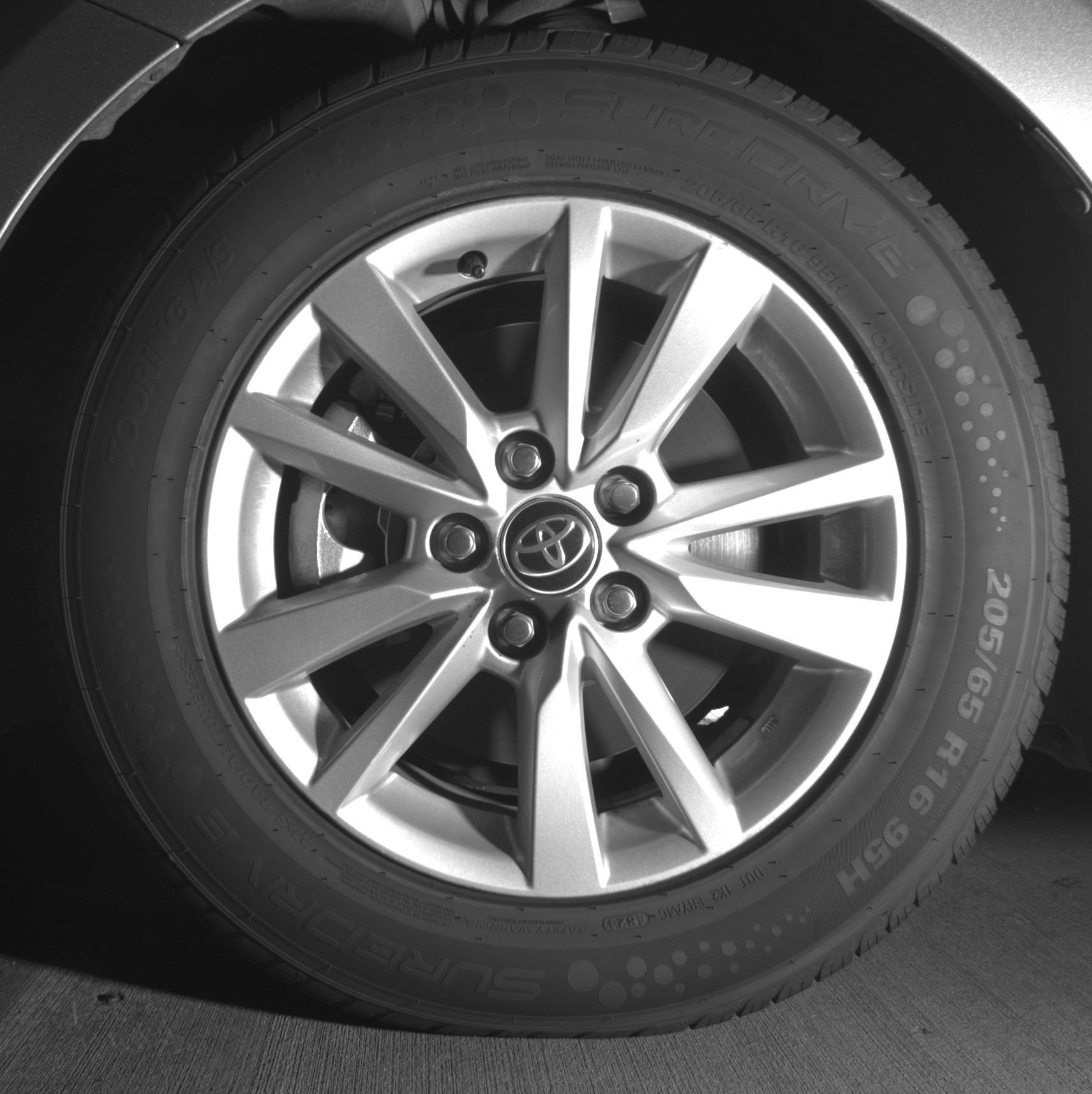 Used 2025 Toyota Camry LE FWD image 12