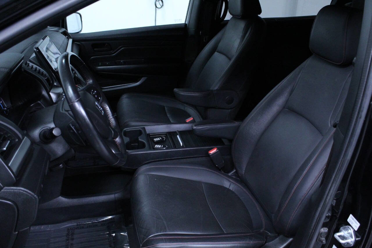 Used 2023 Honda Odyssey Sport image 16