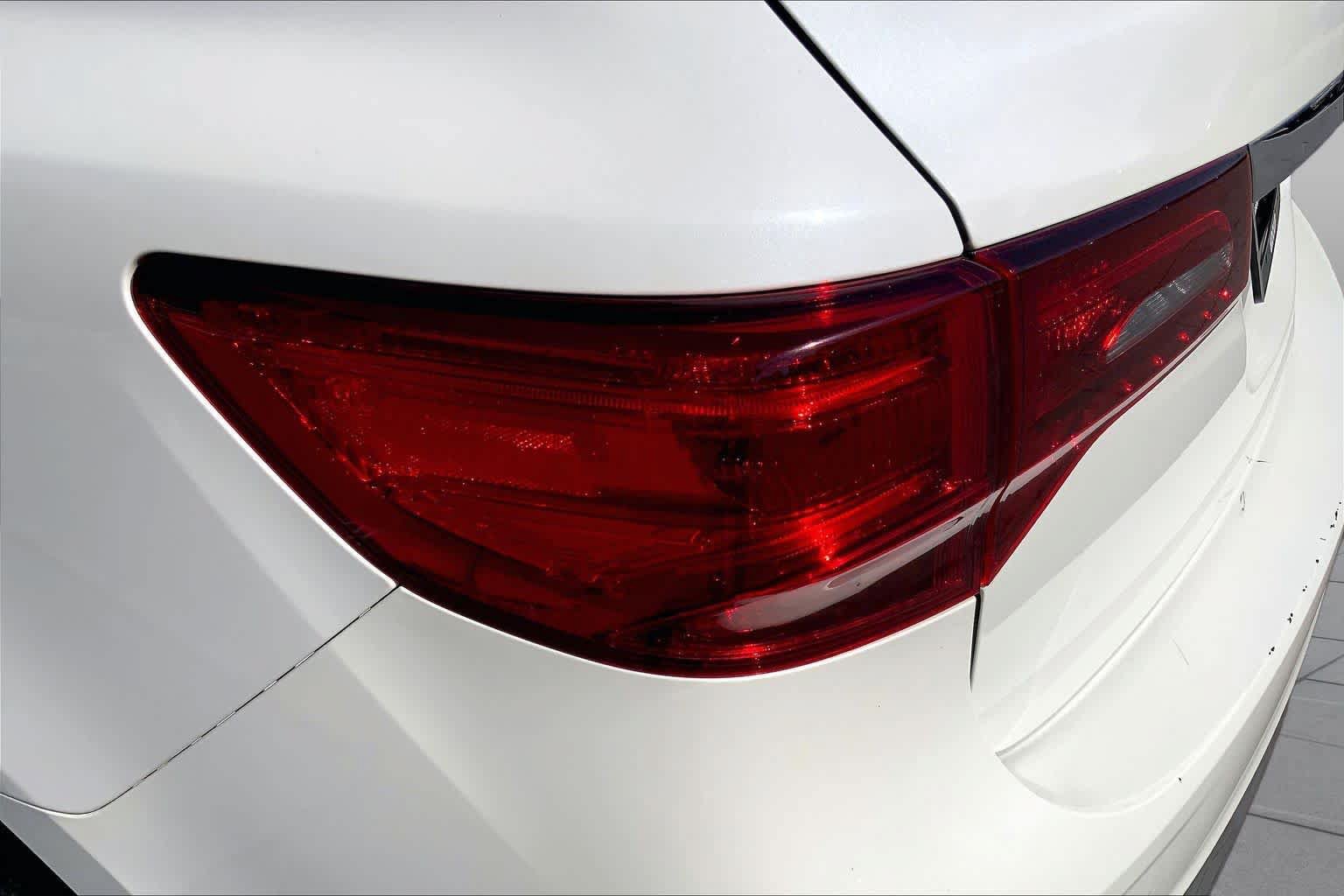 Used 2019 Acura MDX FWD image 29