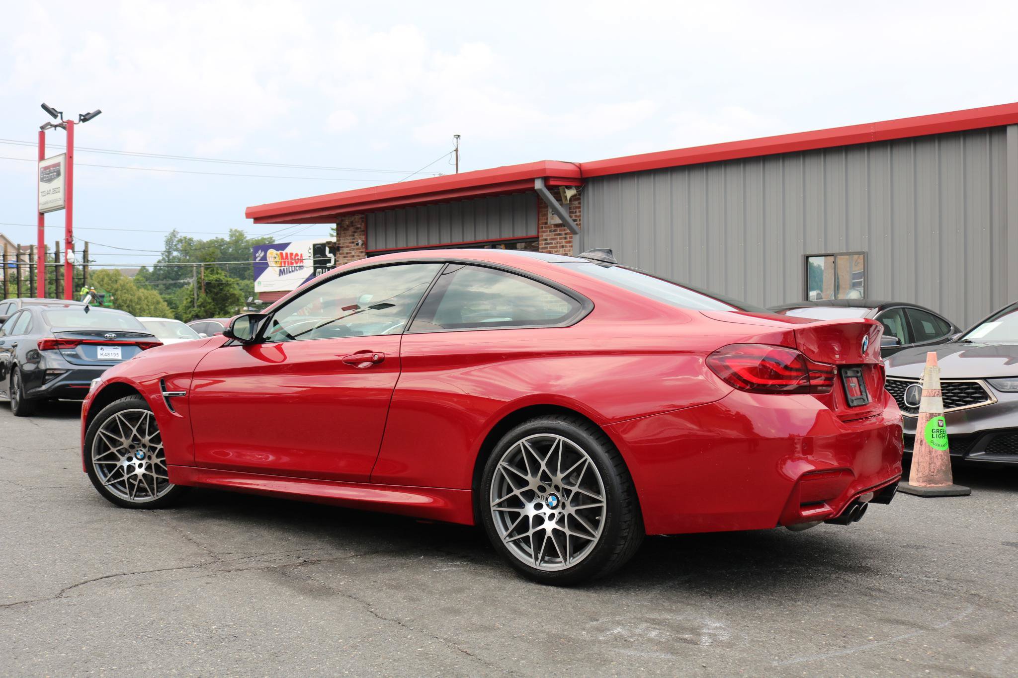 Used 2020 BMW M4 Coupe w/ Competition Package RWD image 6