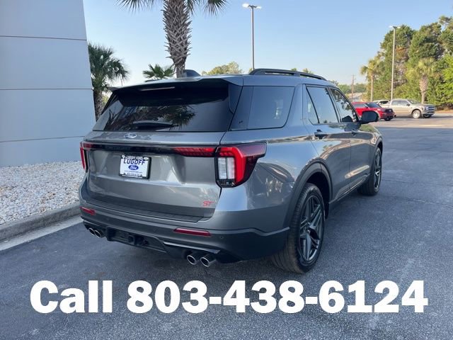 Used 2025 Ford Explorer ST AWD/4WD image 3