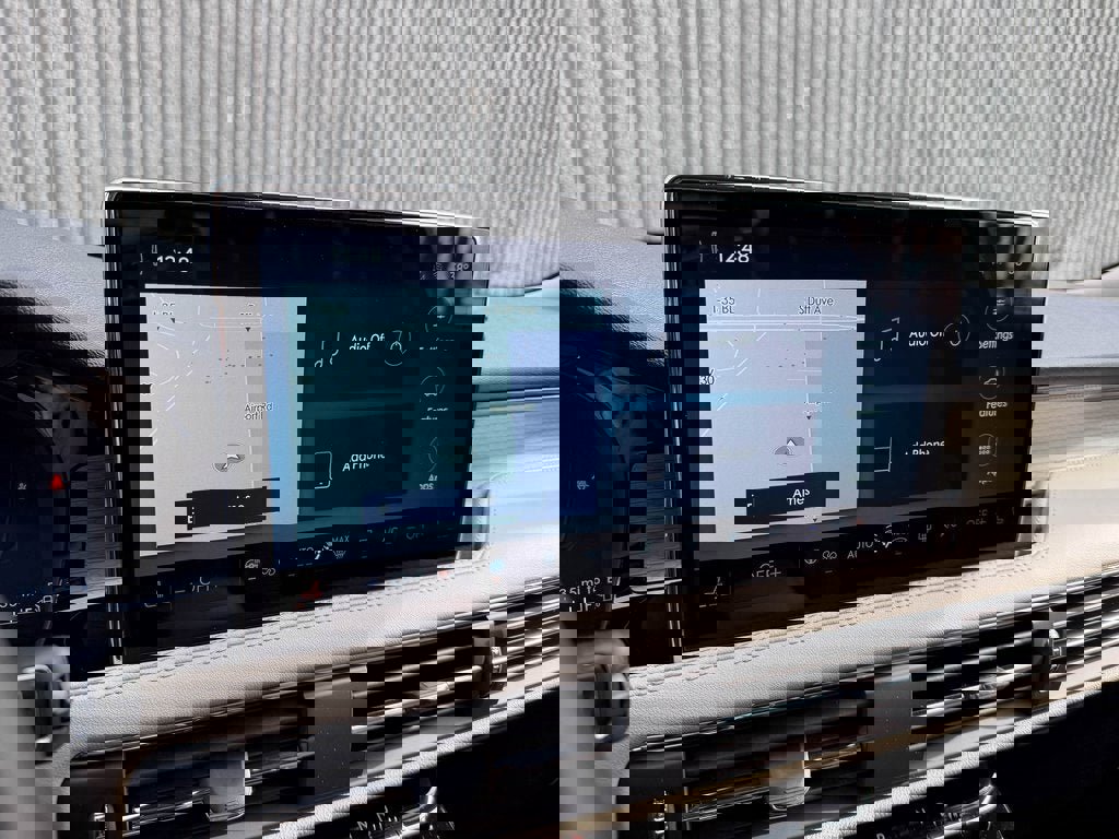 New 2026 Lincoln Corsair Premiere image 26