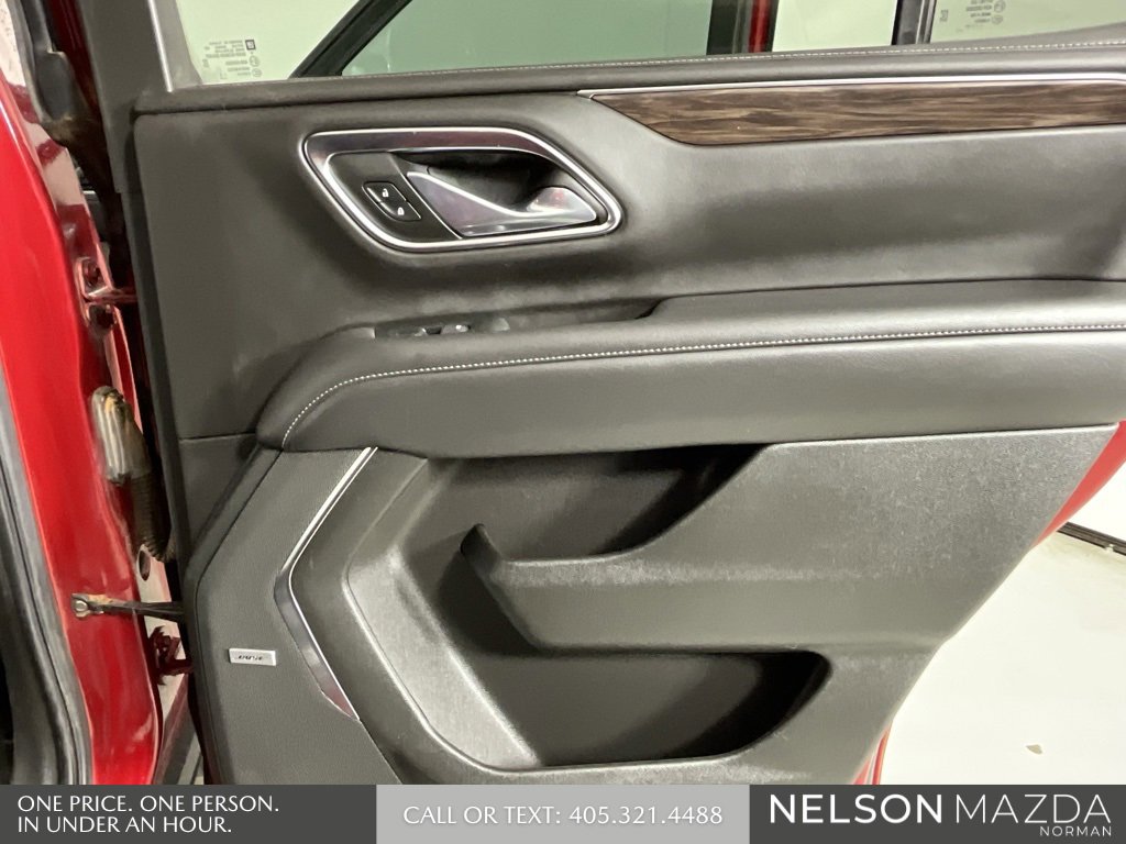 Used 2021 Chevrolet Tahoe Z71 w/ Rear Media and Nav Package image 18
