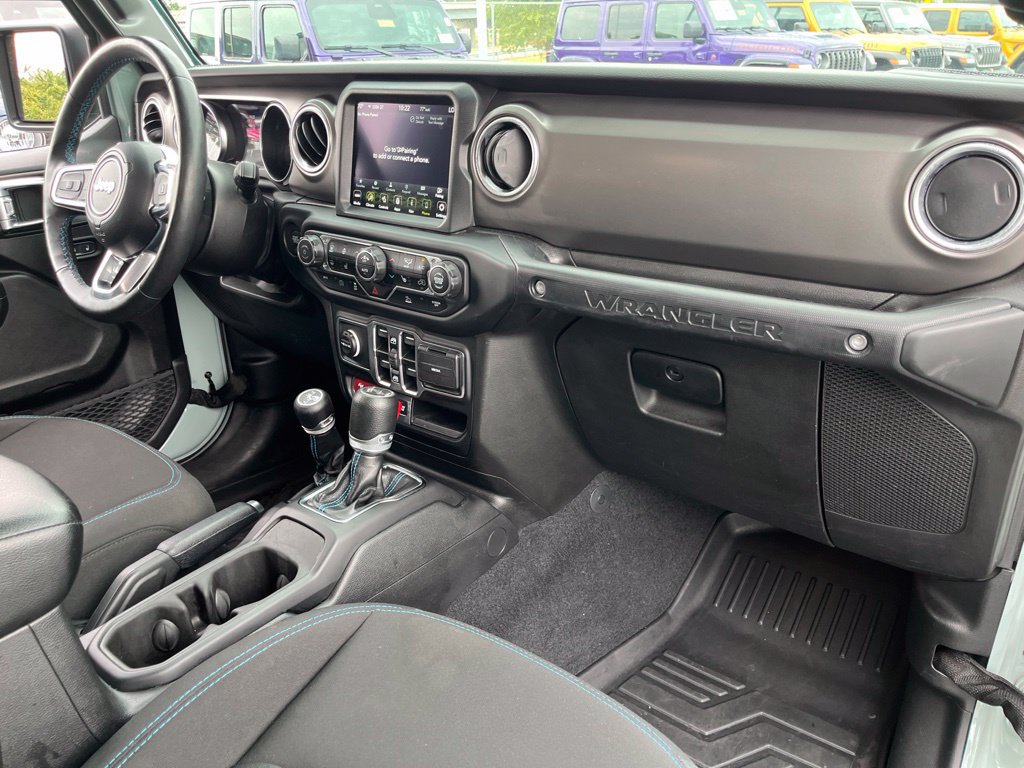 Used 2023 Jeep Wrangler Unlimited Rubicon 4xe w/ Cold Weather Group AWD/4WD image 58