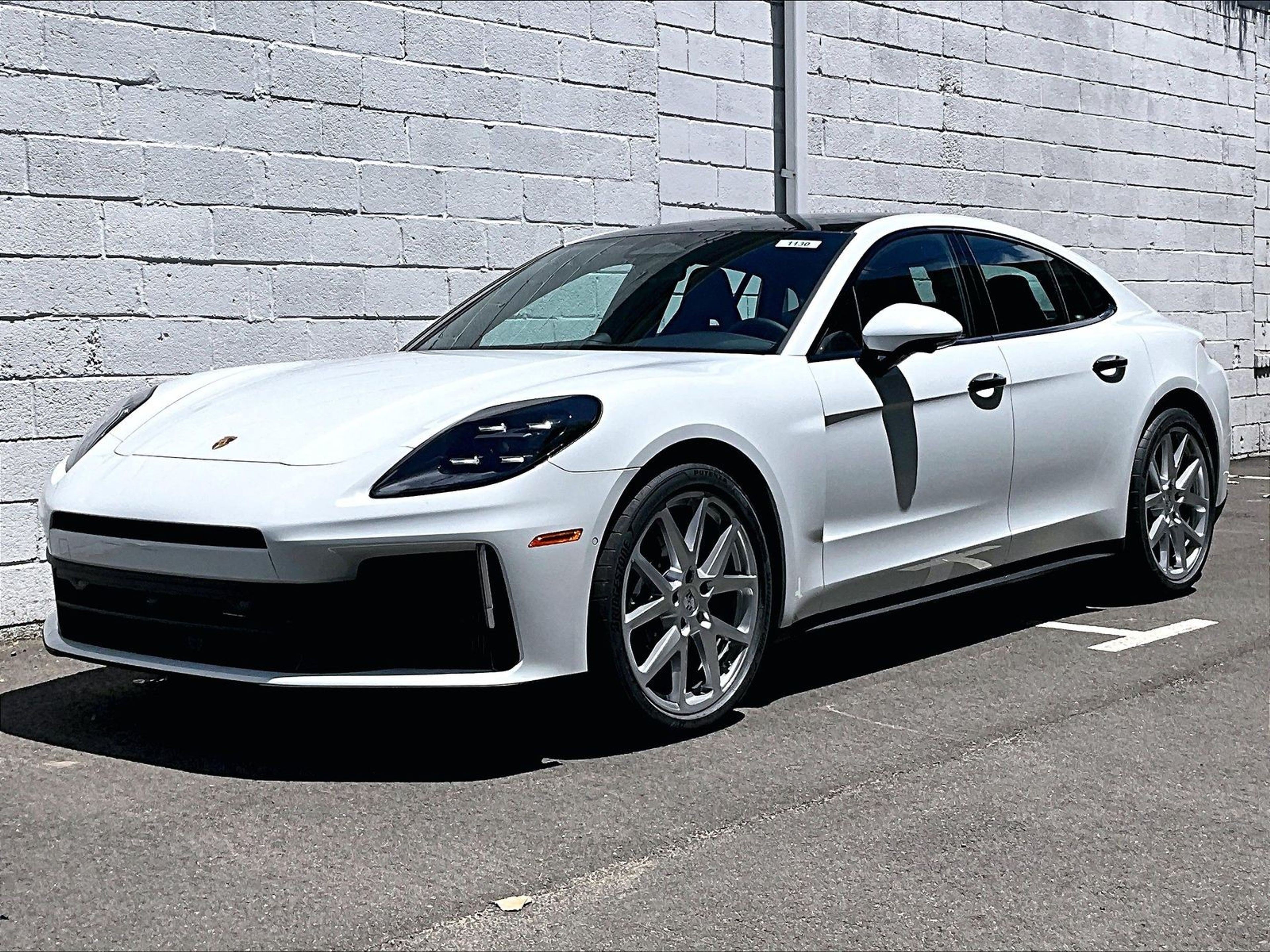 New 2026 Porsche Panamera 4 AWD/4WD image 1