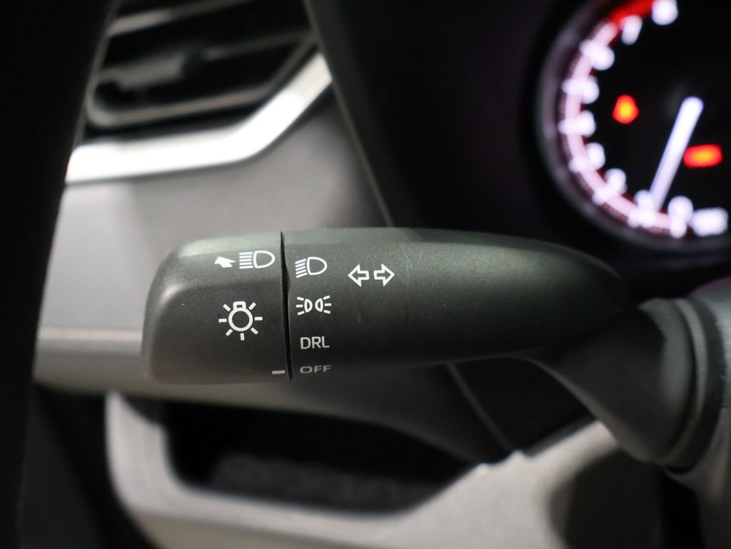 Used 2025 Toyota RAV4 LE image 37