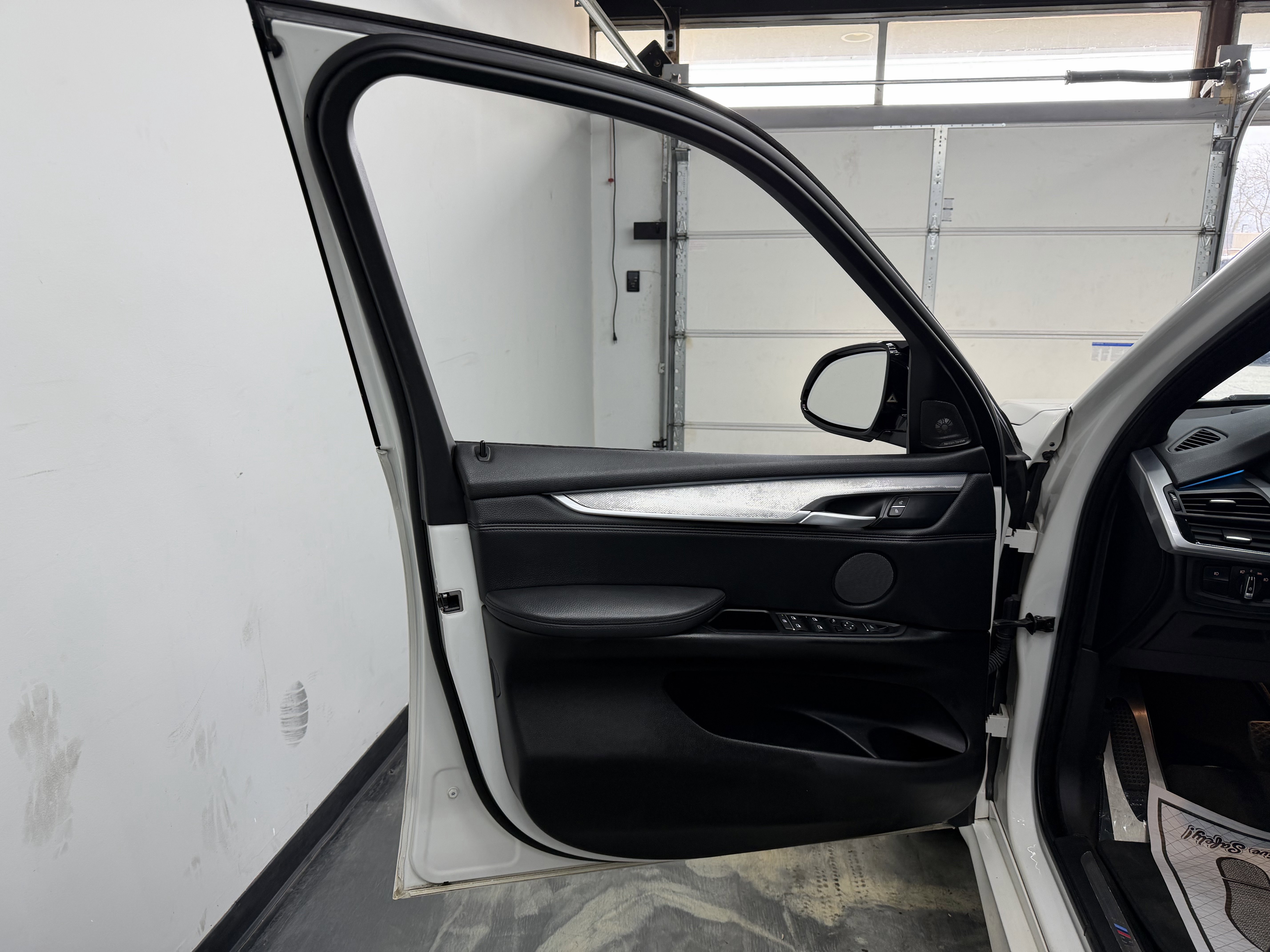 Used 2016 BMW X5 xDrive35i image 14