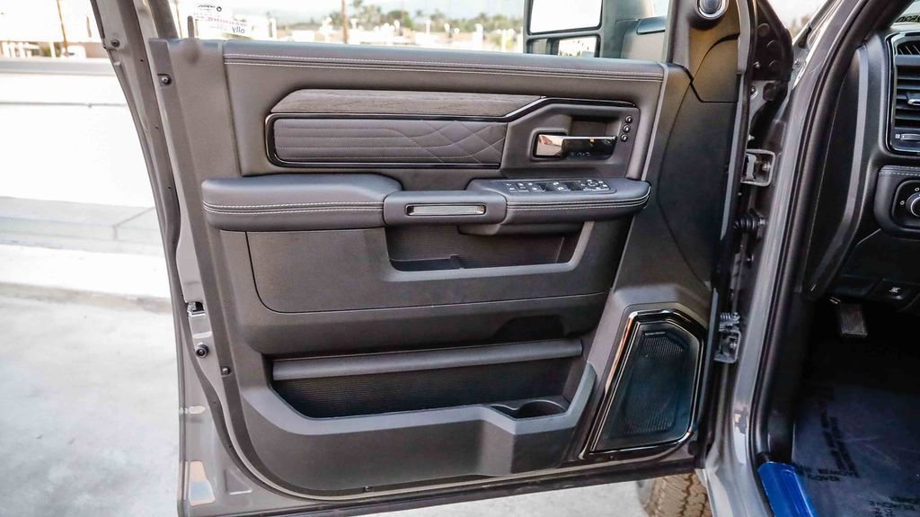 New 2026 RAM 2500 Limited image 25